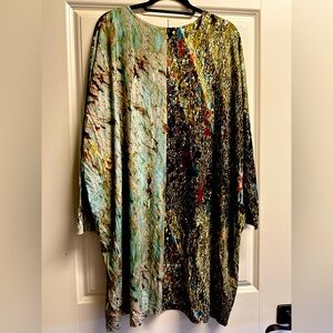 Comfortable yet stylish dress made to fit loose and easy.